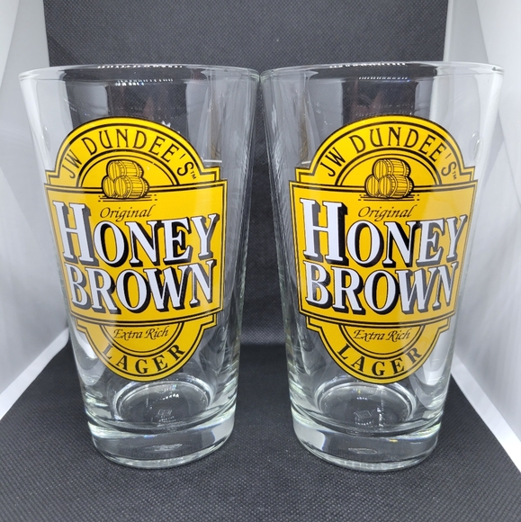 Dining Pair Of Jw Dundees Original Honey Brown Lager Pint Glasses